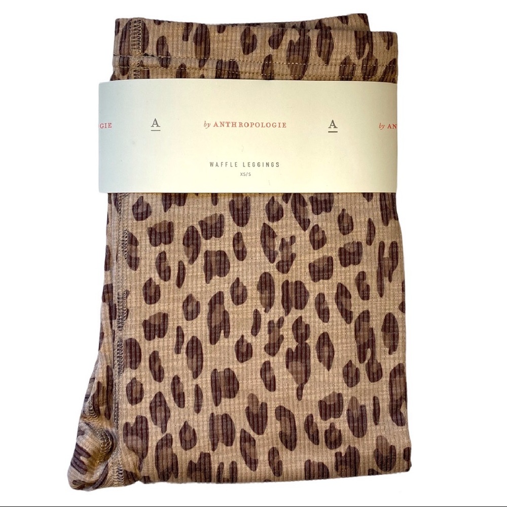 Anthropologie ✨HP✨🆕 | 🎄Neutral Motif Leopard Waffle Leggings. - Picture 2 of 6